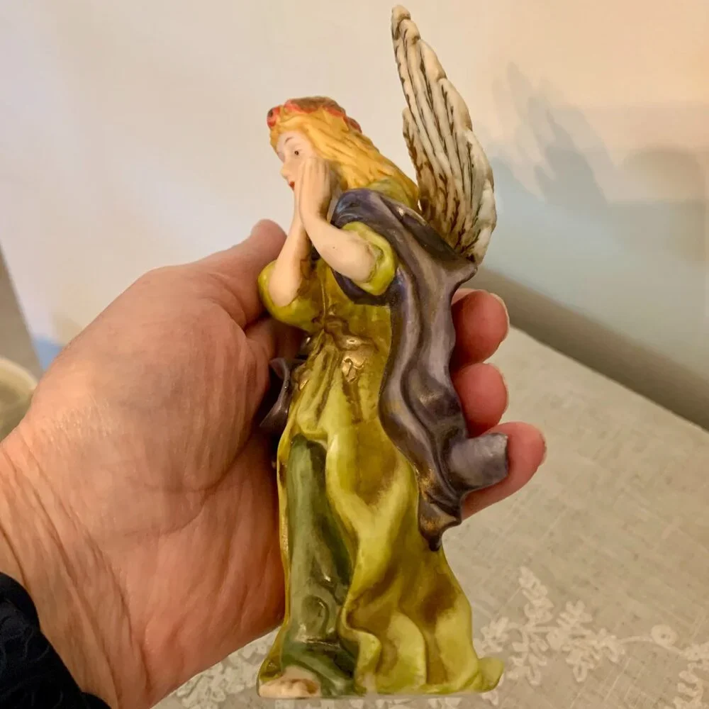 Nativity Angel Replacement Figurine Beautiful Vintage Hand Painted Jewel Tones